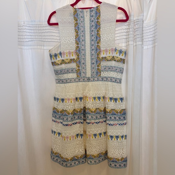 BCBGMaxAzria Multicolor Patterned Dress - Picture 2 of 3